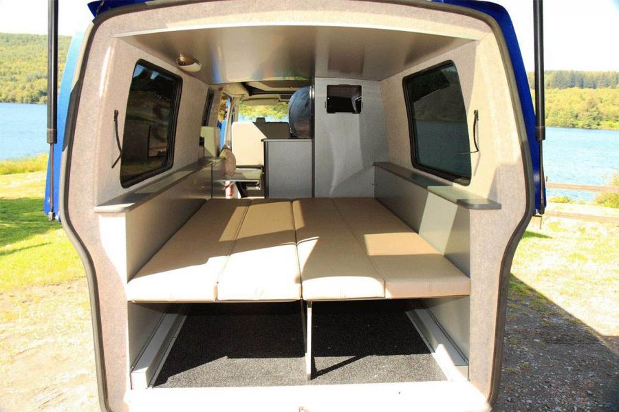  Volkswagen Transporter Doubleback Conversion Camper 2012 года  (фото 4 из 12)